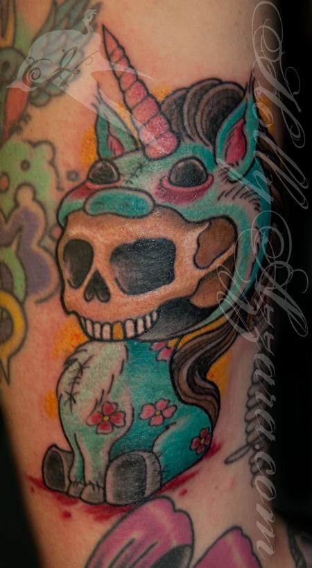 Holly Azzara - Unicorn Skull